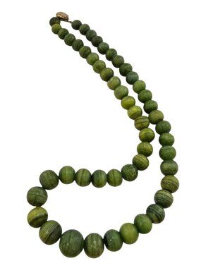 Vintage Green Stone or Glass Necklace (A9183)